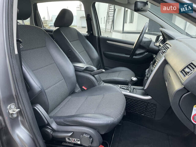 Сірий Мерседес Б-клас, об'ємом двигуна 1.7 л та пробігом 195 тис. км за 8300 $, фото 23 на Automoto.ua