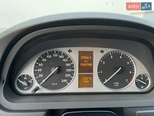 Сірий Мерседес Б-клас, об'ємом двигуна 1.7 л та пробігом 195 тис. км за 8300 $, фото 26 на Automoto.ua