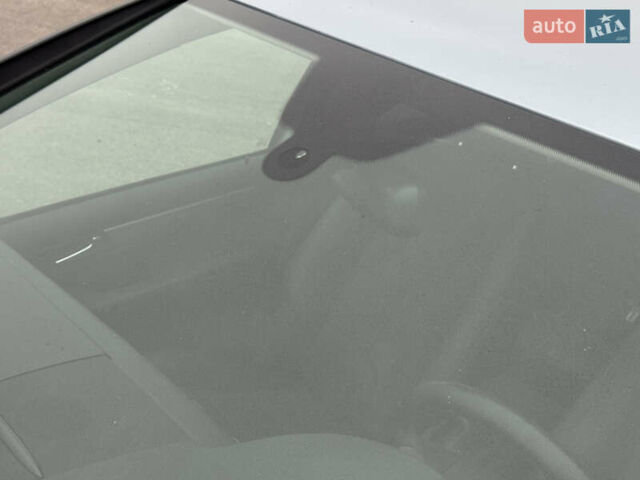 Серый Мерседес Б-класс, объемом двигателя 1.7 л и пробегом 119 тыс. км за 8900 $, фото 24 на Automoto.ua