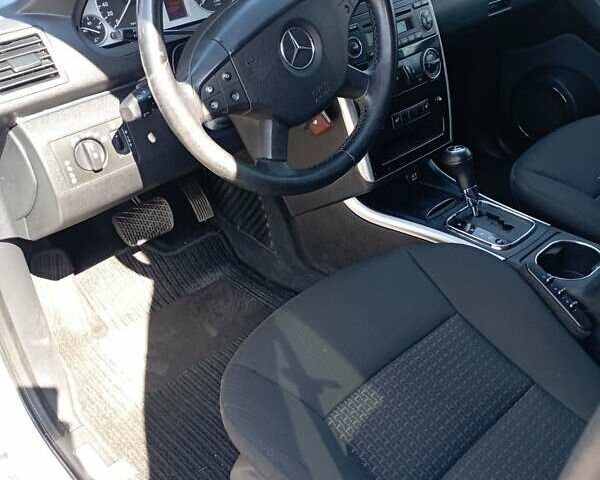 Серый Мерседес Б-класс, объемом двигателя 1.99 л и пробегом 222 тыс. км за 6700 $, фото 9 на Automoto.ua