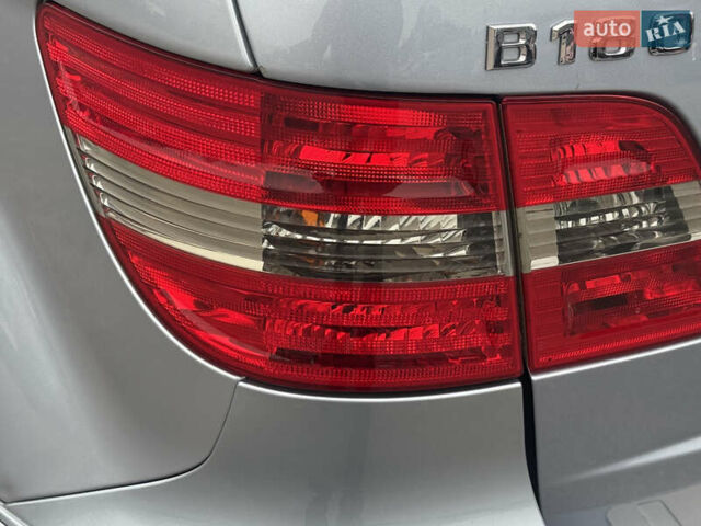 Серый Мерседес Б-класс, объемом двигателя 1.7 л и пробегом 119 тыс. км за 8900 $, фото 25 на Automoto.ua