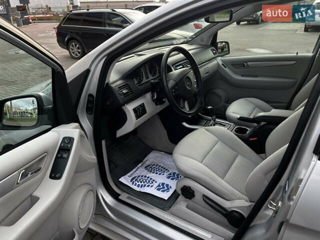 Серый Мерседес Б-класс, объемом двигателя 1.7 л и пробегом 139 тыс. км за 6990 $, фото 8 на Automoto.ua