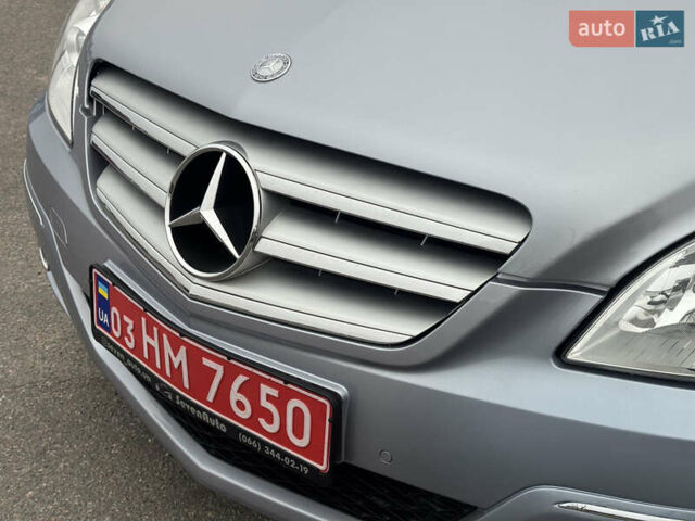 Серый Мерседес Б-класс, объемом двигателя 1.7 л и пробегом 119 тыс. км за 8900 $, фото 21 на Automoto.ua