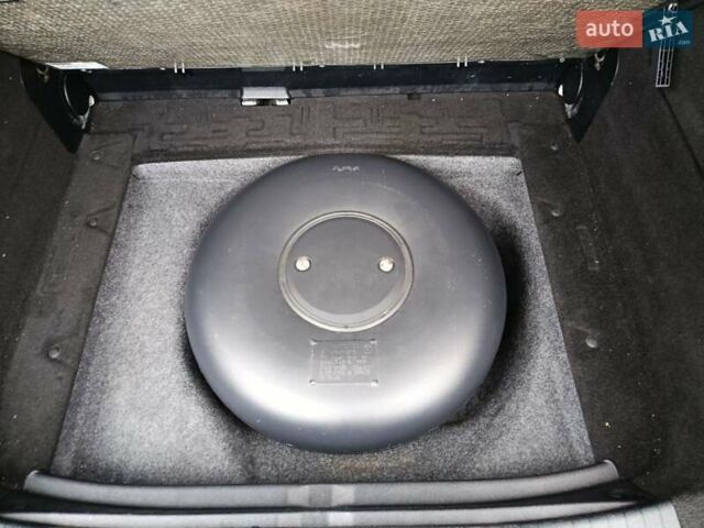 Сірий Мерседес Б-клас, об'ємом двигуна 1.7 л та пробігом 79 тис. км за 8600 $, фото 19 на Automoto.ua