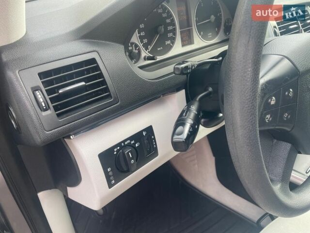 Серый Мерседес Б-класс, объемом двигателя 1.7 л и пробегом 152 тыс. км за 10300 $, фото 15 на Automoto.ua