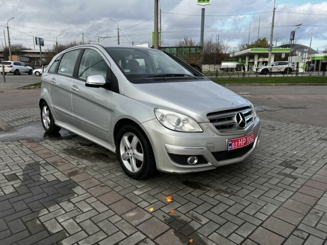 Серый Мерседес Б-класс, объемом двигателя 1.7 л и пробегом 139 тыс. км за 6990 $, фото 1 на Automoto.ua