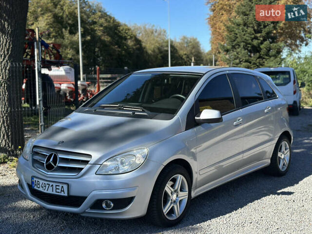 Сірий Мерседес Б-клас, об'ємом двигуна 2 л та пробігом 277 тис. км за 7500 $, фото 8 на Automoto.ua