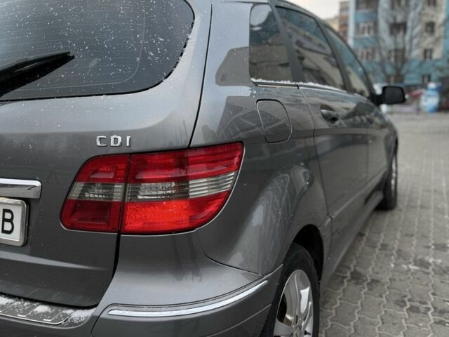 Серый Мерседес Б-класс, объемом двигателя 2 л и пробегом 3 тыс. км за 6500 $, фото 3 на Automoto.ua