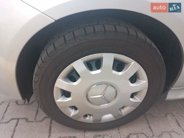 Серый Мерседес Б-класс, объемом двигателя 1.7 л и пробегом 84 тыс. км за 7900 $, фото 9 на Automoto.ua