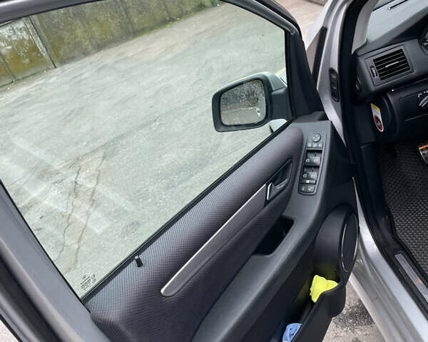 Сірий Мерседес Б-клас, об'ємом двигуна 2.03 л та пробігом 103 тис. км за 10700 $, фото 13 на Automoto.ua