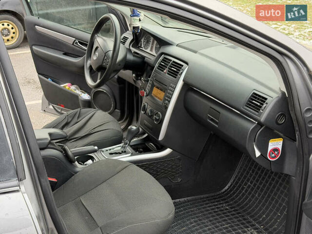 Сірий Мерседес Б-клас, об'ємом двигуна 1.99 л та пробігом 180 тис. км за 8200 $, фото 11 на Automoto.ua