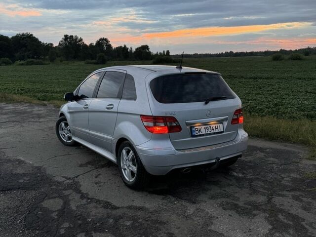 Серый Мерседес Б-класс, объемом двигателя 1.7 л и пробегом 215 тыс. км за 8200 $, фото 10 на Automoto.ua