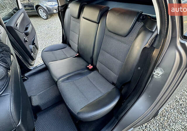 Серый Мерседес Б-класс, объемом двигателя 2.03 л и пробегом 178 тыс. км за 8950 $, фото 51 на Automoto.ua