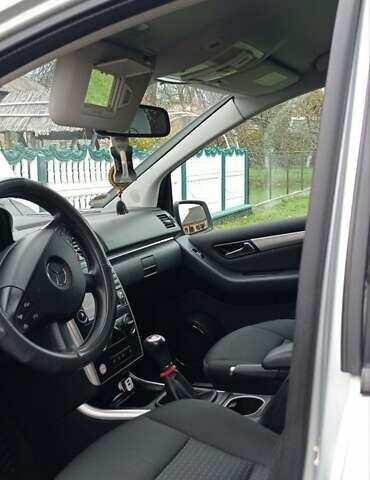 Серый Мерседес Б-класс, объемом двигателя 1.99 л и пробегом 254 тыс. км за 9300 $, фото 13 на Automoto.ua