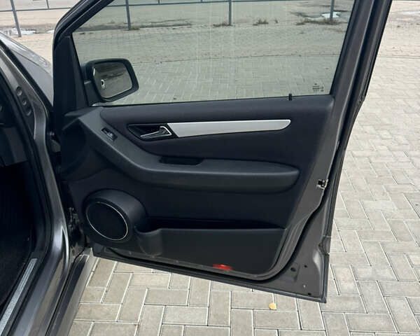 Серый Мерседес Б-класс, объемом двигателя 1.99 л и пробегом 280 тыс. км за 9900 $, фото 6 на Automoto.ua