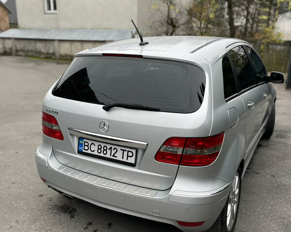 Сірий Мерседес Б-клас, об'ємом двигуна 2.03 л та пробігом 103 тис. км за 10700 $, фото 20 на Automoto.ua