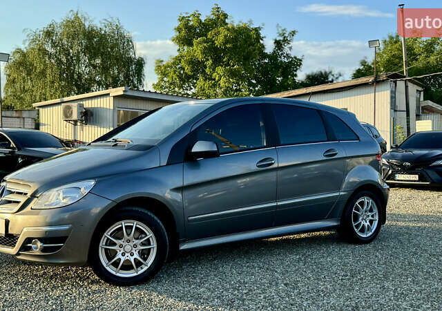 Серый Мерседес Б-класс, объемом двигателя 2.03 л и пробегом 178 тыс. км за 8950 $, фото 61 на Automoto.ua
