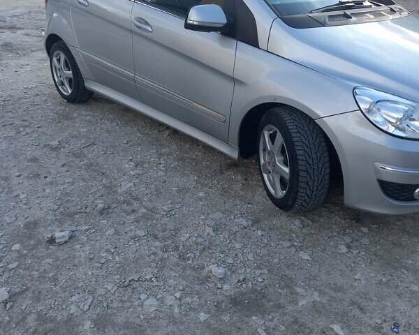 Сірий Мерседес Б-клас, об'ємом двигуна 1.99 л та пробігом 286 тис. км за 7200 $, фото 9 на Automoto.ua