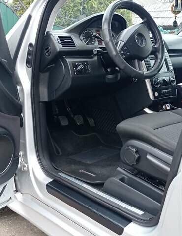 Серый Мерседес Б-класс, объемом двигателя 1.99 л и пробегом 254 тыс. км за 9300 $, фото 30 на Automoto.ua