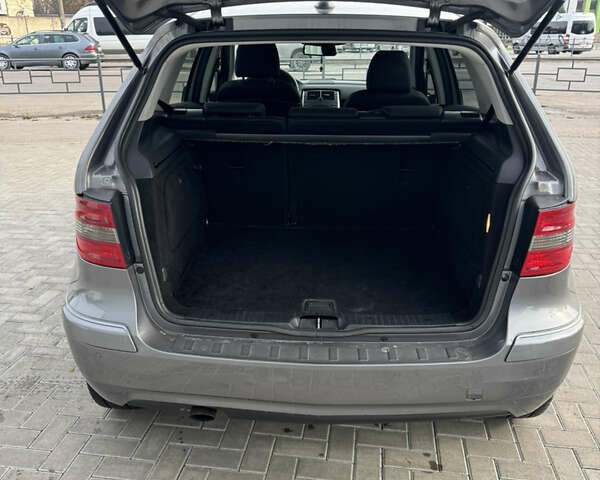 Серый Мерседес Б-класс, объемом двигателя 1.99 л и пробегом 280 тыс. км за 9900 $, фото 10 на Automoto.ua