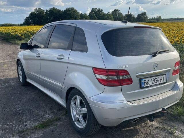 Серый Мерседес Б-класс, объемом двигателя 1.7 л и пробегом 215 тыс. км за 8200 $, фото 8 на Automoto.ua