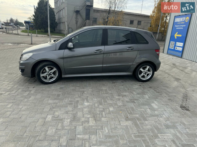Сірий Мерседес Б-клас, об'ємом двигуна 1.99 л та пробігом 280 тис. км за 7400 $, фото 12 на Automoto.ua