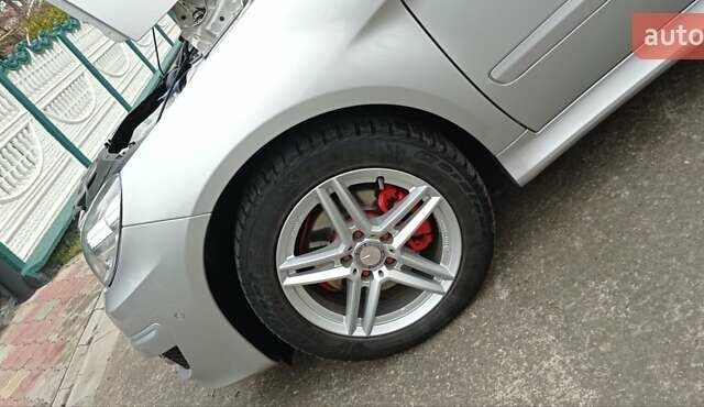 Серый Мерседес Б-класс, объемом двигателя 1.99 л и пробегом 254 тыс. км за 9300 $, фото 26 на Automoto.ua