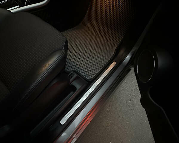 Серый Мерседес Б-класс, объемом двигателя 1.99 л и пробегом 174 тыс. км за 7500 $, фото 18 на Automoto.ua