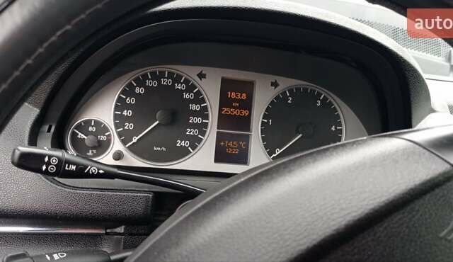 Серый Мерседес Б-класс, объемом двигателя 1.99 л и пробегом 254 тыс. км за 9300 $, фото 14 на Automoto.ua