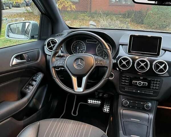 Сірий Мерседес Б-клас, об'ємом двигуна 1.6 л та пробігом 102 тис. км за 12200 $, фото 21 на Automoto.ua