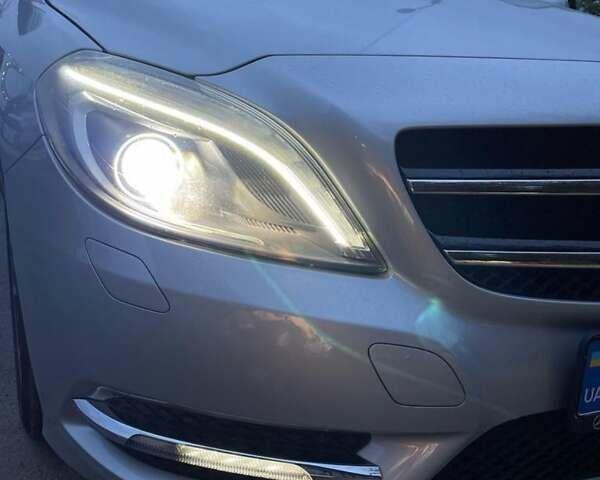 Сірий Мерседес Б-клас, об'ємом двигуна 1.6 л та пробігом 102 тис. км за 12200 $, фото 26 на Automoto.ua