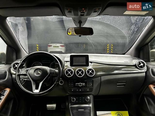 Серый Мерседес Б-класс, объемом двигателя 1.8 л и пробегом 190 тыс. км за 14500 $, фото 7 на Automoto.ua