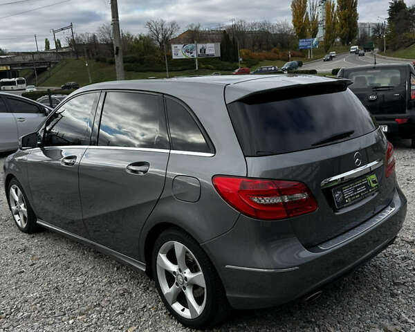 Серый Мерседес Б-класс, объемом двигателя 1.8 л и пробегом 298 тыс. км за 13500 $, фото 6 на Automoto.ua