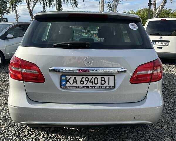 Сірий Мерседес Б-клас, об'ємом двигуна 1.8 л та пробігом 275 тис. км за 9700 $, фото 11 на Automoto.ua