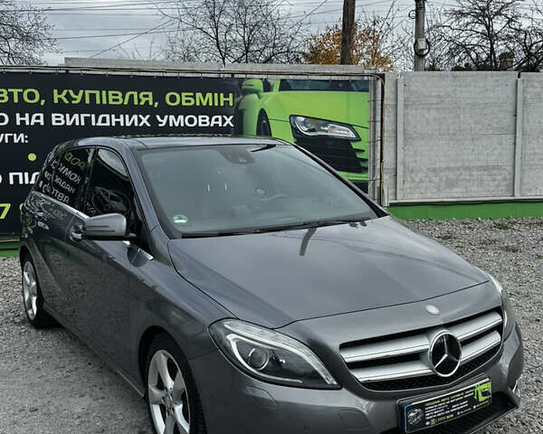 Серый Мерседес Б-класс, объемом двигателя 1.8 л и пробегом 298 тыс. км за 13500 $, фото 2 на Automoto.ua
