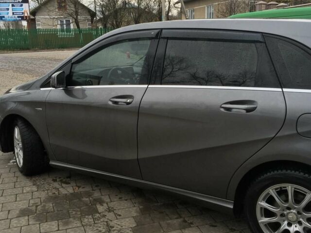Серый Мерседес Б-класс, объемом двигателя 1.8 л и пробегом 250 тыс. км за 10200 $, фото 7 на Automoto.ua