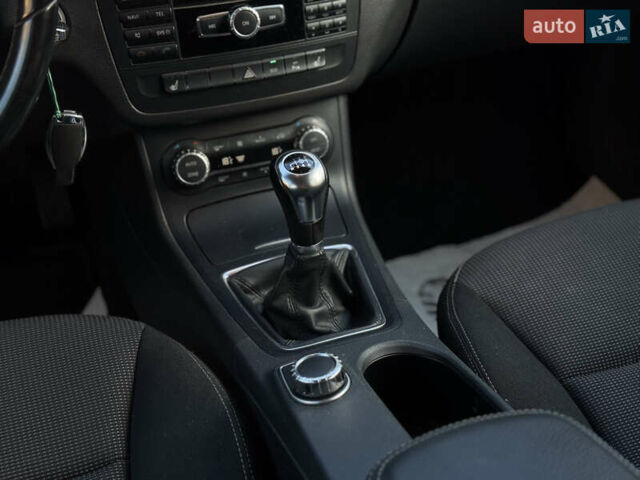 Мерседес Б-класс 2014 в Мукачеве на Automoto.ua Серый Мерседес Б-класс, объемом двигателя 1.5 л и пробегом 188 тыс. км за 11850 $, фото 27 на Automoto.ua