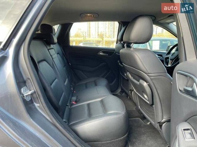 Серый Мерседес Б-класс, объемом двигателя 0 л и пробегом 59 тыс. км за 9490 $, фото 10 на Automoto.ua