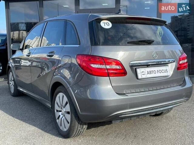 Серый Мерседес Б-класс, объемом двигателя 0 л и пробегом 59 тыс. км за 9490 $, фото 5 на Automoto.ua