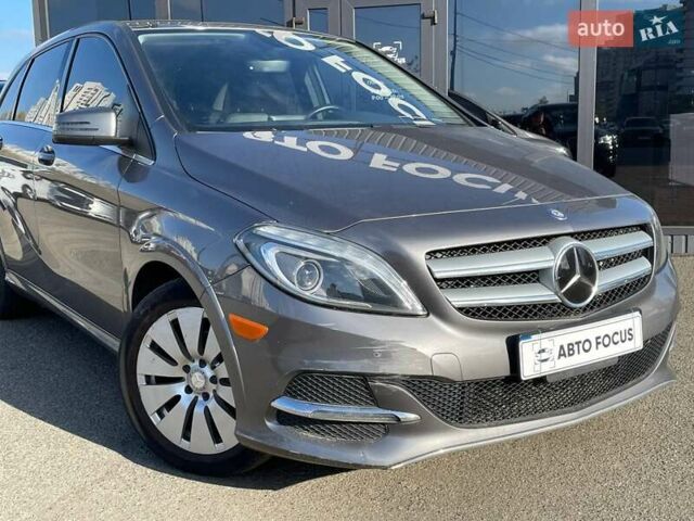 Серый Мерседес Б-класс, объемом двигателя 0 л и пробегом 59 тыс. км за 9490 $, фото 1 на Automoto.ua