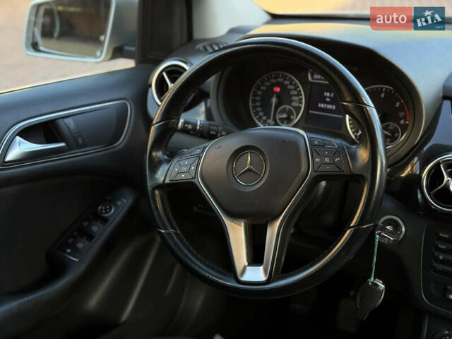 Мерседес Б-класс 2014 в Мукачеве на Automoto.ua Серый Мерседес Б-класс, объемом двигателя 1.5 л и пробегом 188 тыс. км за 11850 $, фото 24 на Automoto.ua