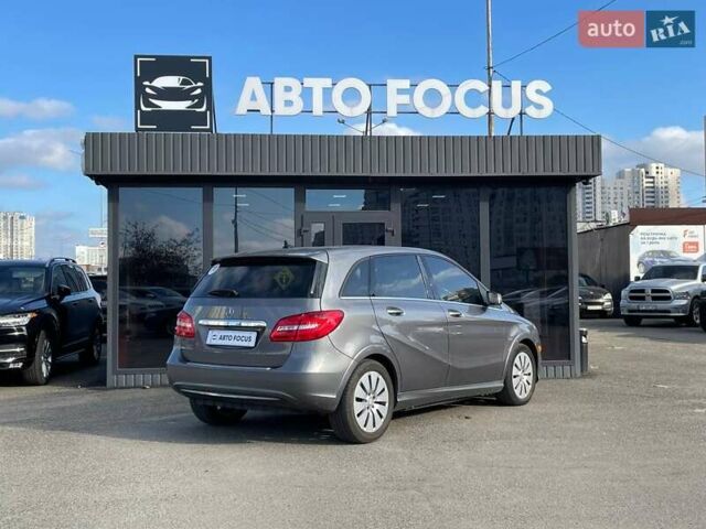 Сірий Мерседес Б-клас, об'ємом двигуна 0 л та пробігом 59 тис. км за 8690 $, фото 7 на Automoto.ua