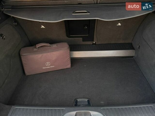 Сірий Мерседес Б-клас, об'ємом двигуна 0 л та пробігом 165 тис. км за 10500 $, фото 28 на Automoto.ua