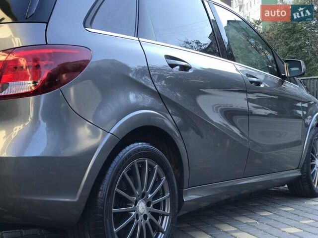 Серый Мерседес Б-класс, объемом двигателя 0 л и пробегом 164 тыс. км за 9599 $, фото 49 на Automoto.ua