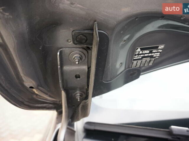 Серый Мерседес Б-класс, объемом двигателя 0 л и пробегом 77 тыс. км за 10995 $, фото 53 на Automoto.ua