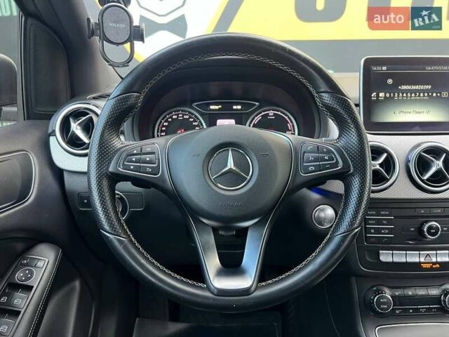 Сірий Мерседес Б-клас, об'ємом двигуна 0 л та пробігом 124 тис. км за 9900 $, фото 15 на Automoto.ua