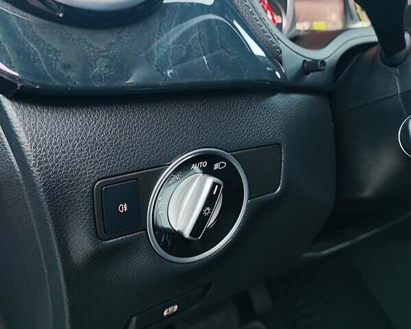 Серый Мерседес Б-класс, объемом двигателя 0 л и пробегом 120 тыс. км за 10400 $, фото 19 на Automoto.ua