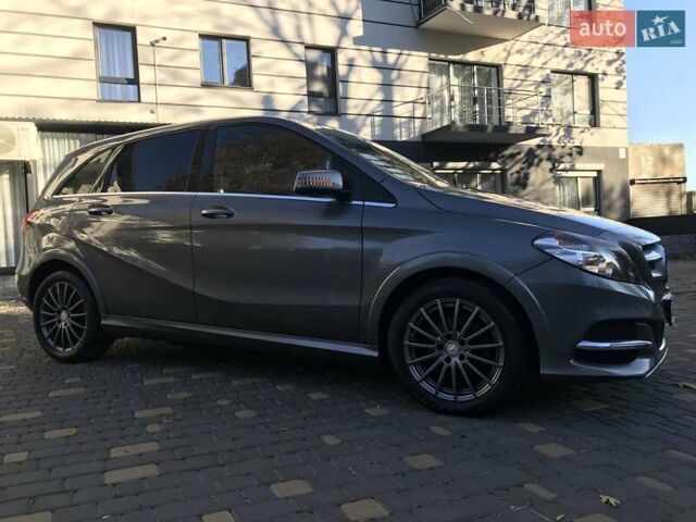 Серый Мерседес Б-класс, объемом двигателя 0 л и пробегом 164 тыс. км за 9599 $, фото 3 на Automoto.ua