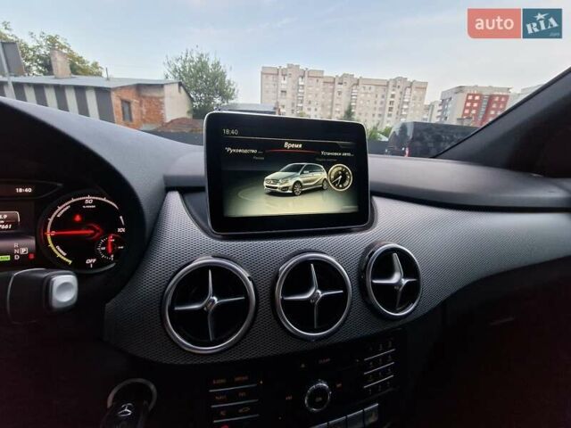 Серый Мерседес Б-класс, объемом двигателя 0 л и пробегом 167 тыс. км за 9250 $, фото 48 на Automoto.ua