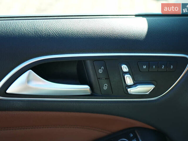 Серый Мерседес Б-класс, объемом двигателя 0 л и пробегом 185 тыс. км за 10200 $, фото 38 на Automoto.ua